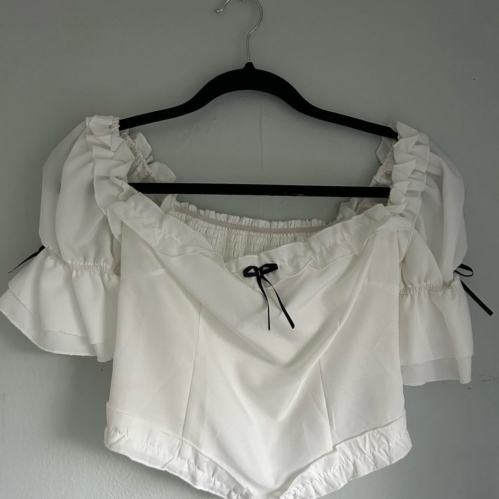 CIDER Elegant White Ruffled Women's Blouse Top Cinch Waist
